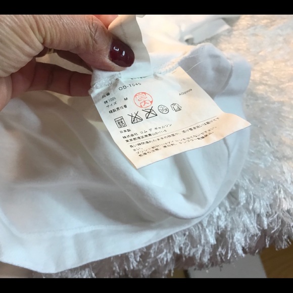 Play t shirt. White medium petite - Picture 3 of 3